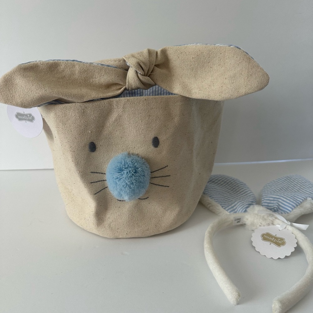 Mud Pie Tan and Blue Bucket Bag with Pom-Pom